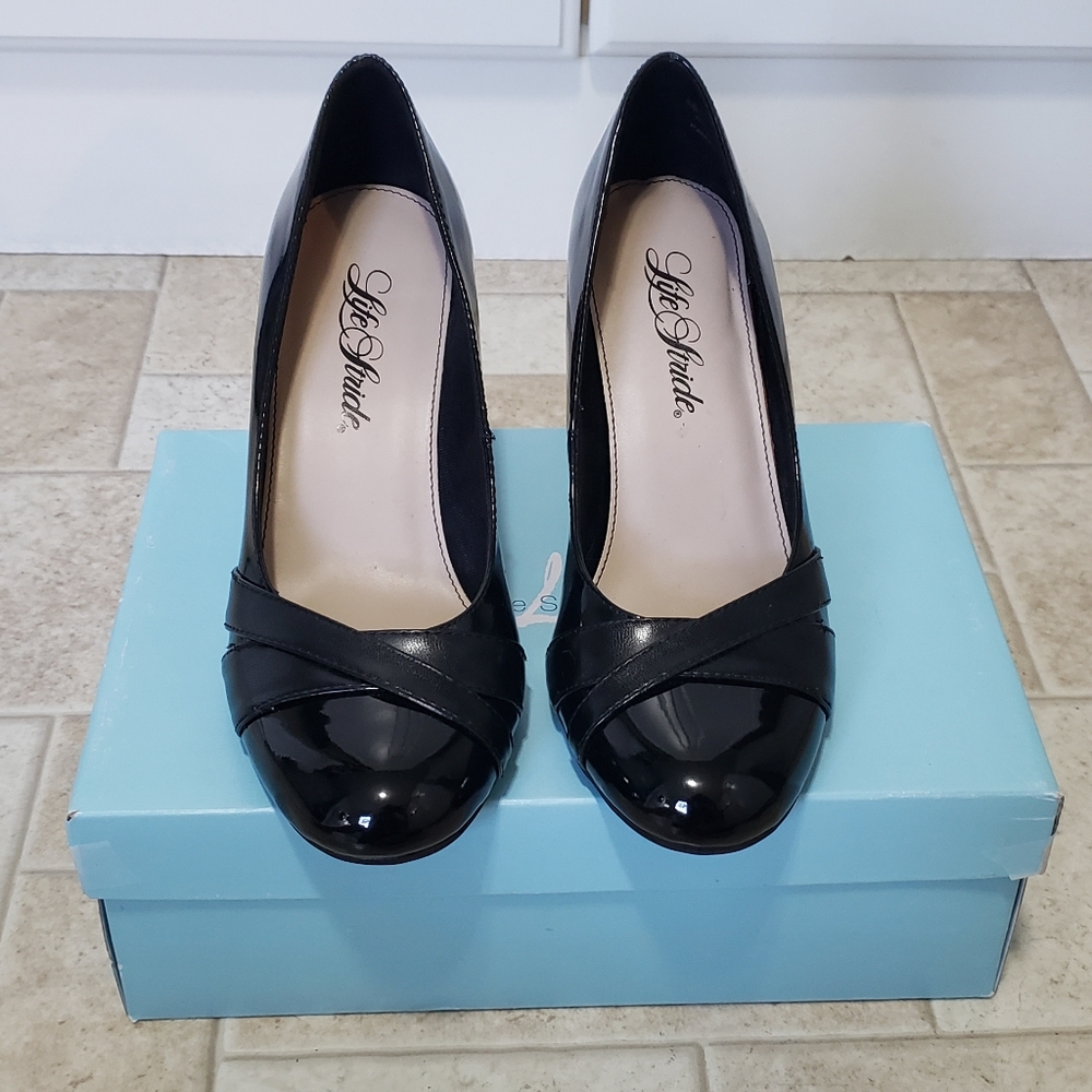 Life Stride Black Patent Heels